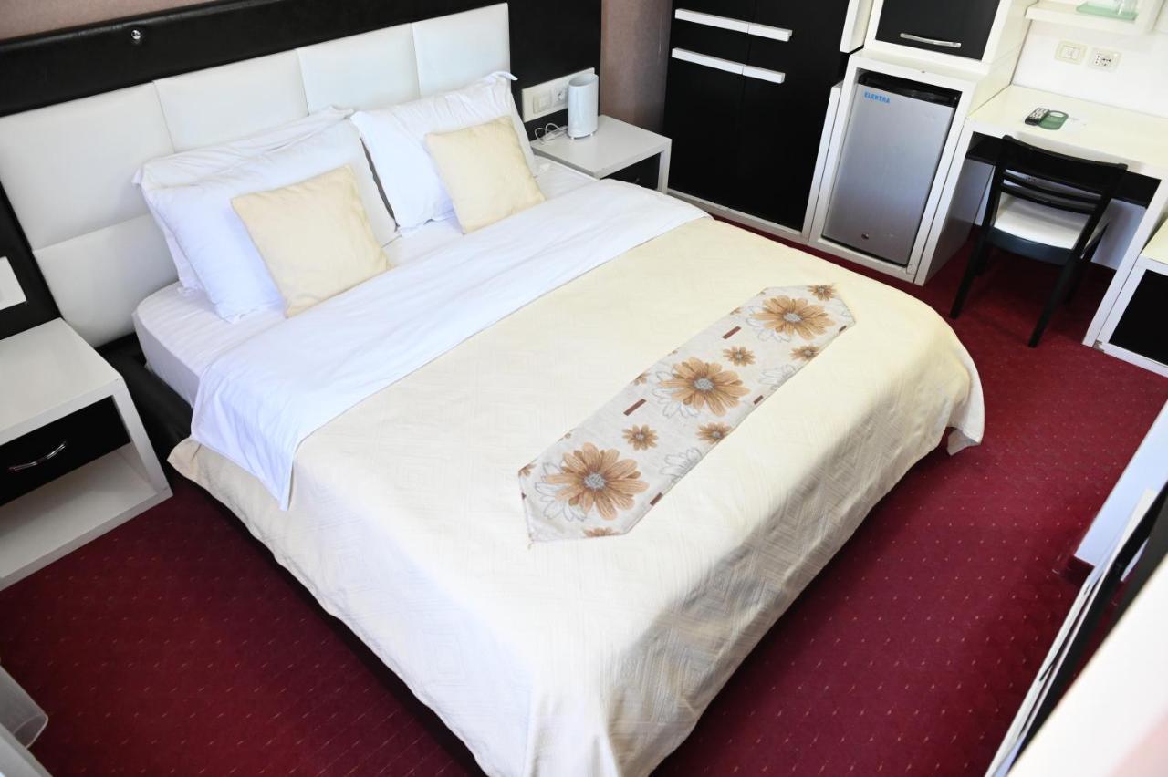 Hotel Liss Αλέσιον Εξωτερικό φωτογραφία