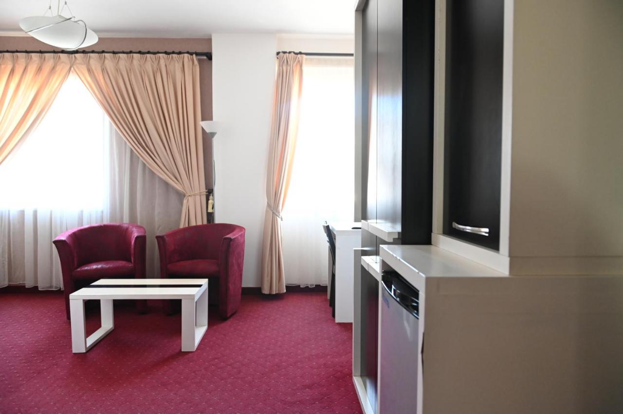 Hotel Liss Αλέσιον Εξωτερικό φωτογραφία